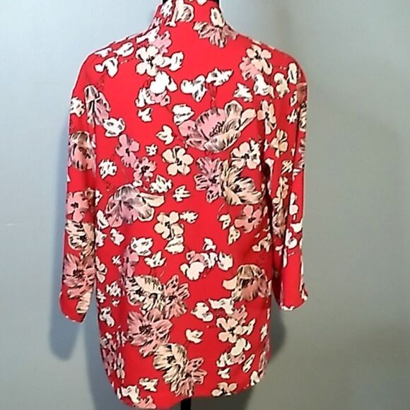 Roz&Ali red floral top - Picture 7 of 12